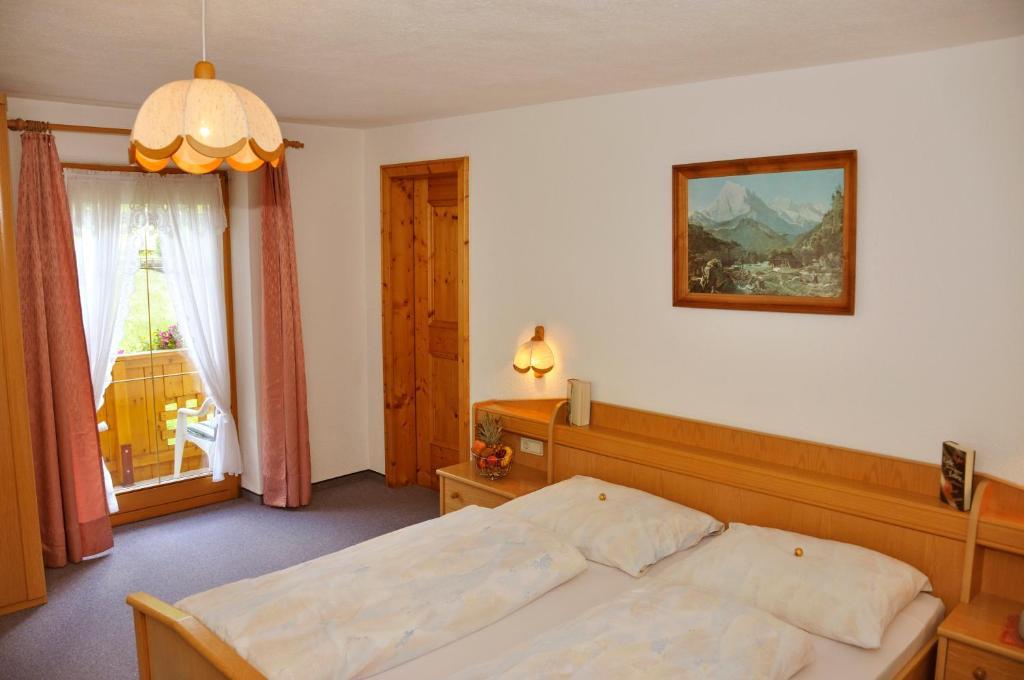 Готель Haus Alpenruh Санкт-Леонгард-ім-Пітцталь Номер фото